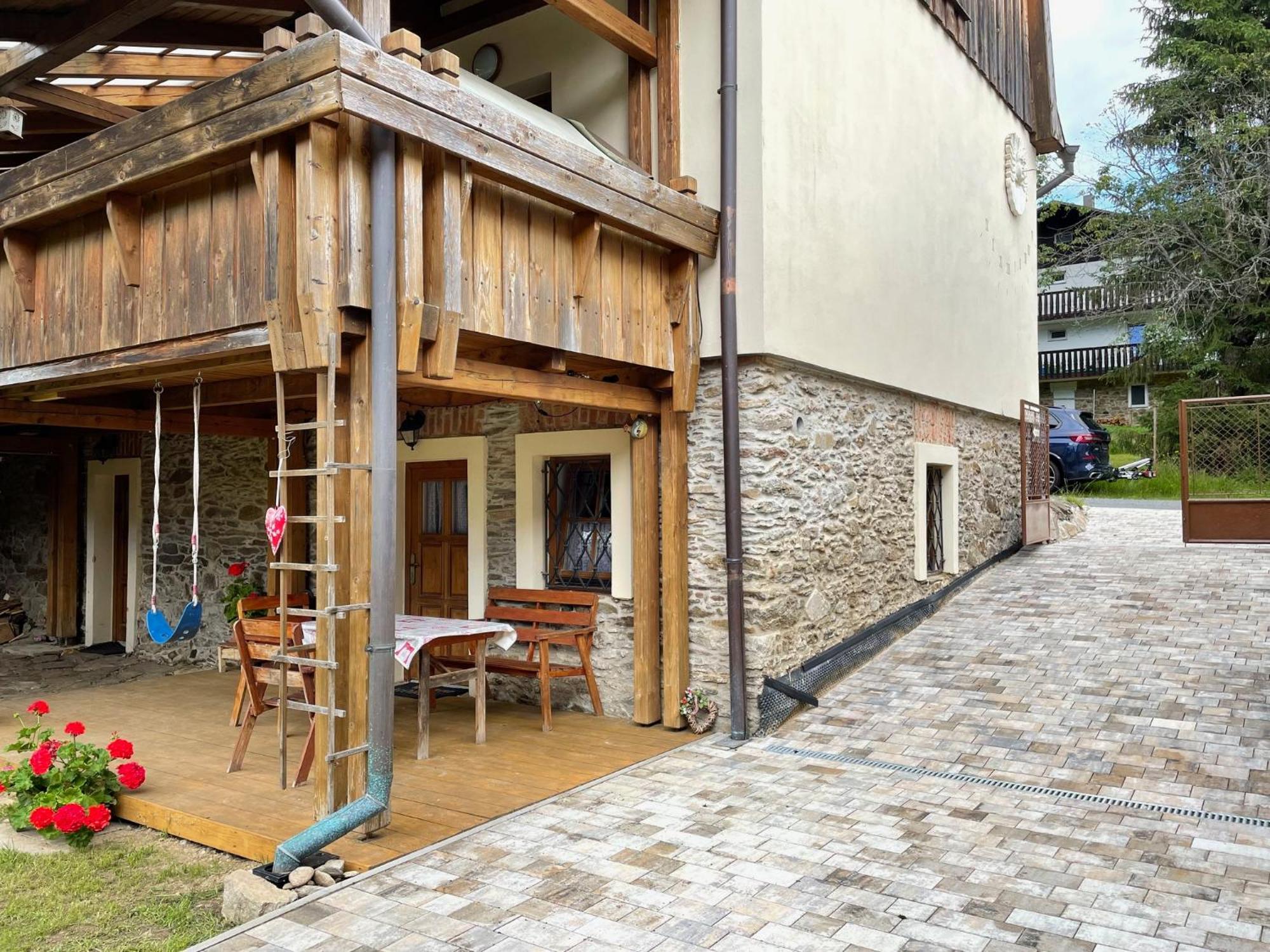 Apartmany Chalupinka เชเลซนารูดา ภายนอก รูปภาพ